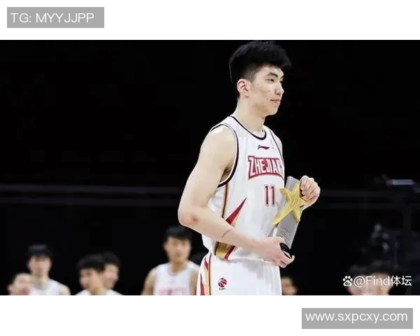 余嘉豪的成长之路与篮球梦想:从少年到职业球员的奋斗历程